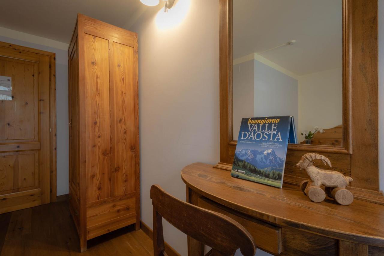 Alpine Forest Hotel Champoluc Luaran gambar