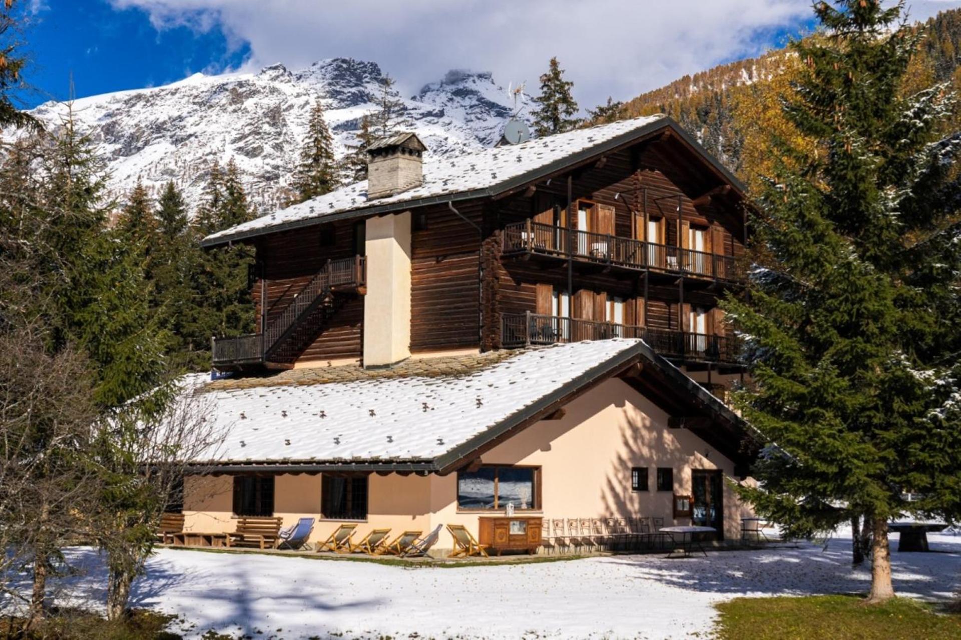 Alpine Forest Hotel Champoluc Luaran gambar