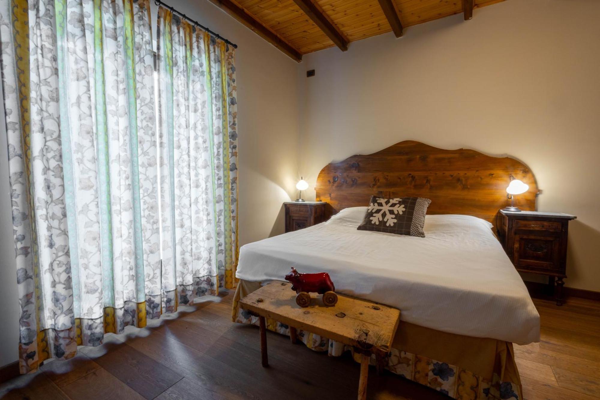 Alpine Forest Hotel Champoluc Luaran gambar