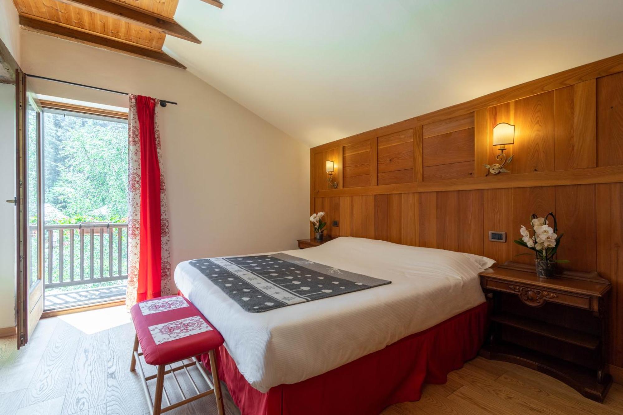 Alpine Forest Hotel Champoluc Luaran gambar