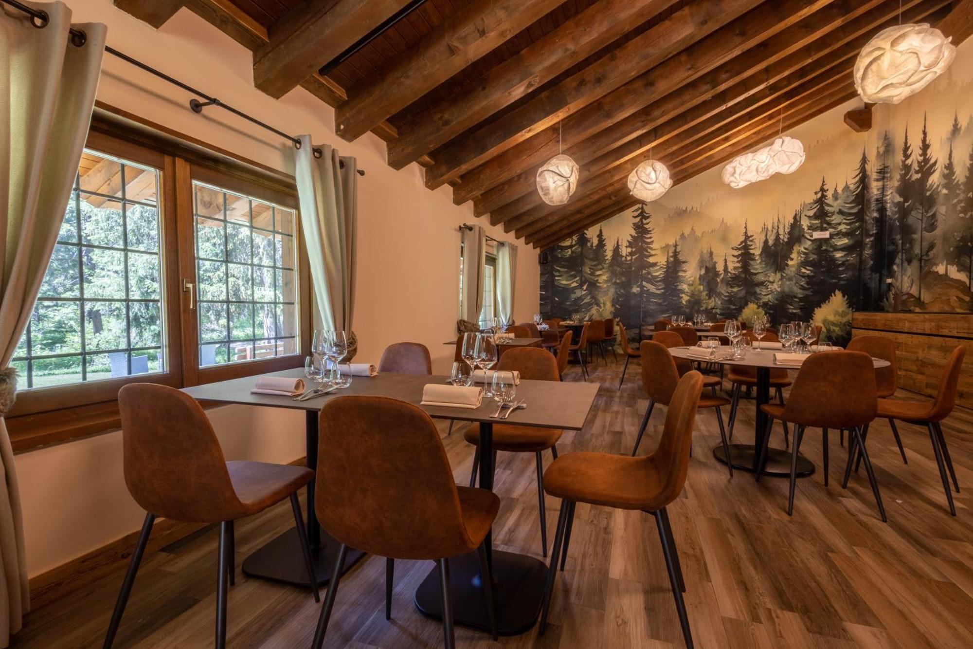 Alpine Forest Hotel Champoluc Luaran gambar